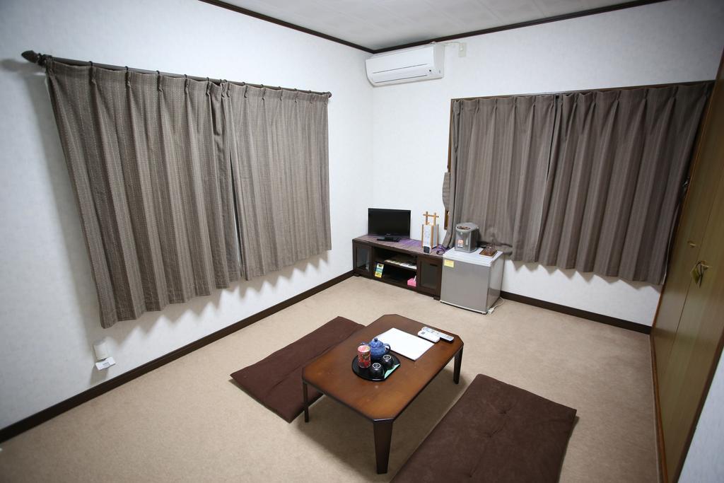 Minshuku Tenhou Hotel Takachiho Exterior photo